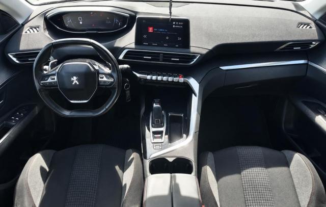 Peugeot 3008 image 3