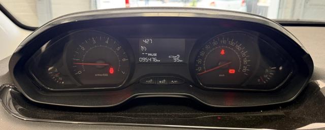 Peugeot 208 image 7