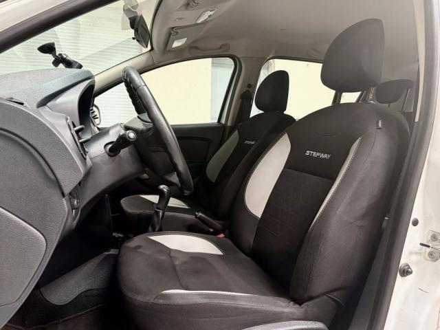 Dacia Sandero image 8
