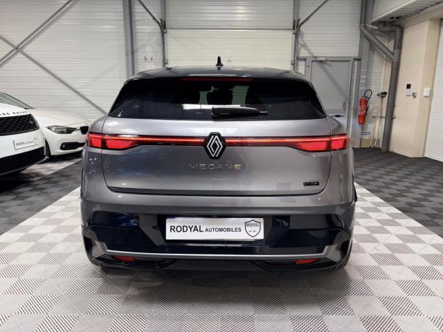 Renault Mégane E-Tech image 9