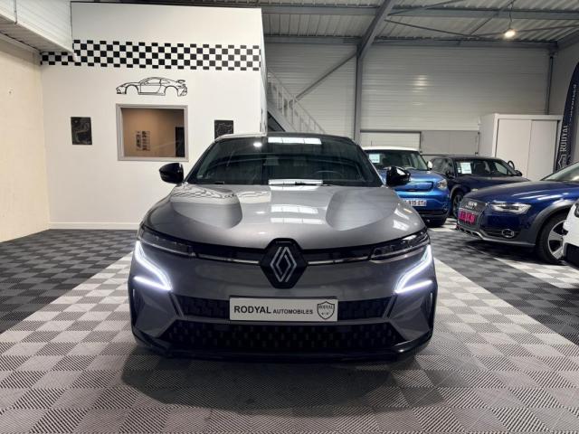Renault Mégane E-Tech image 2