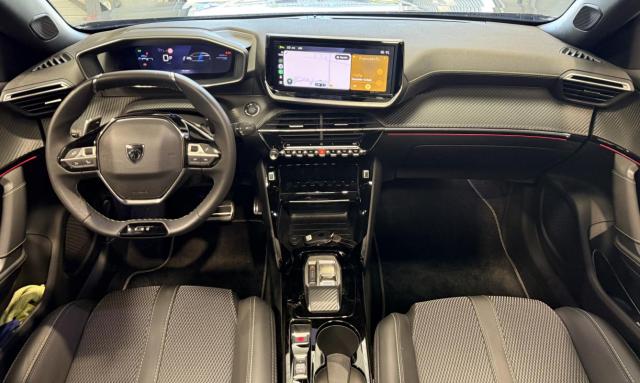 Peugeot 2008 image 1