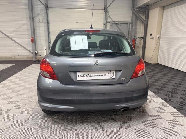 Peugeot 207 image 8