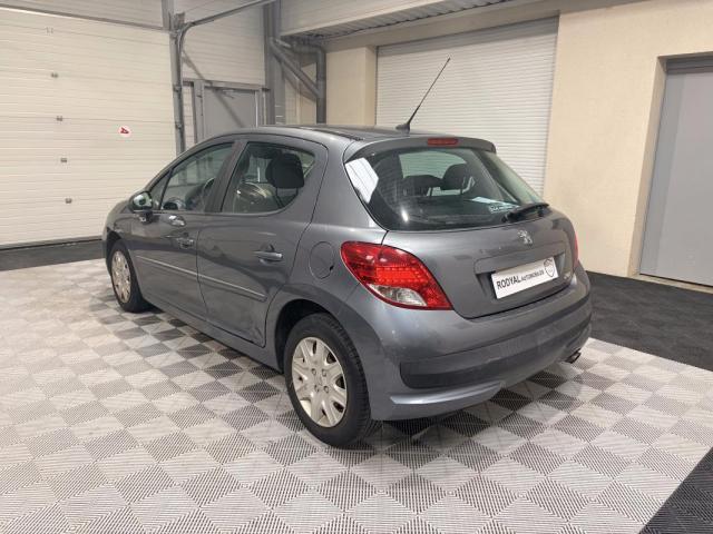 Peugeot 207 image 4