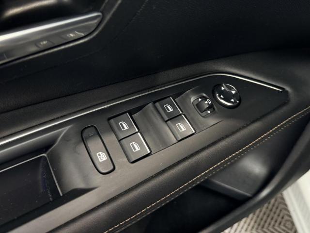 Peugeot 3008 image 6