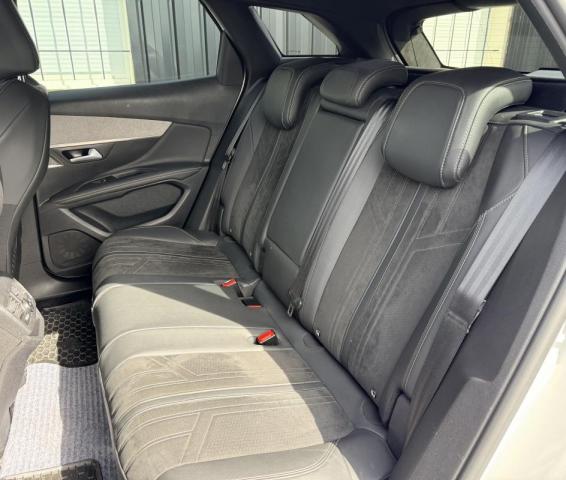 Peugeot 3008 image 8