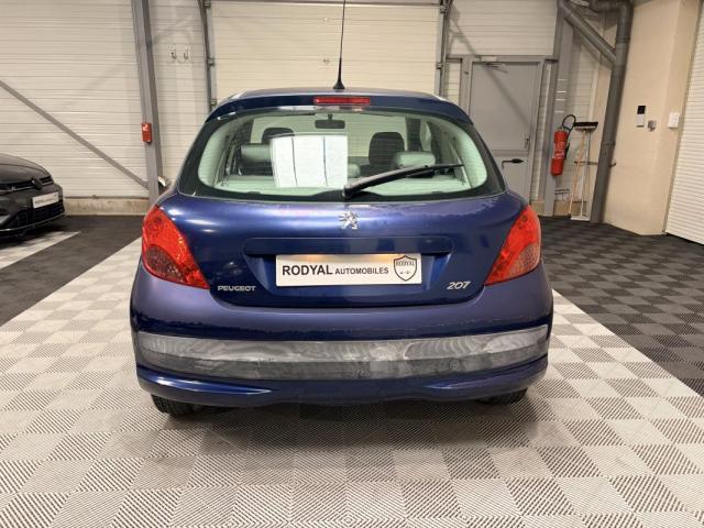 Peugeot 207 image 9