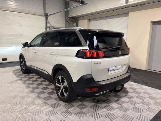 Peugeot 5008 image 6