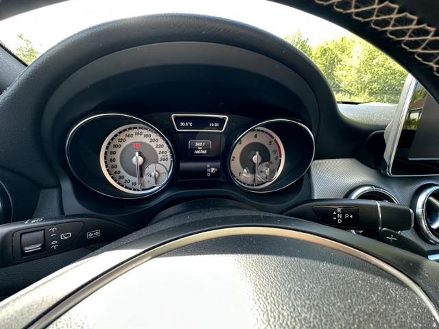 Mercedes Benz Cla image 3