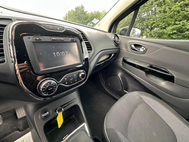 Renault Captur image 8