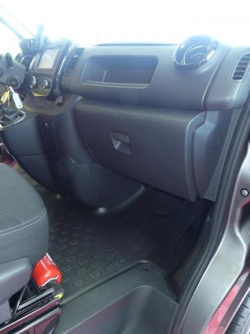 Opel Vivaro image 8