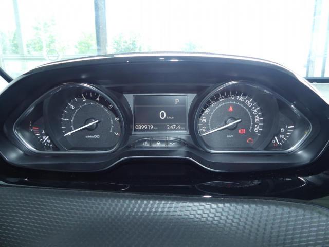 Peugeot 2008 image 3