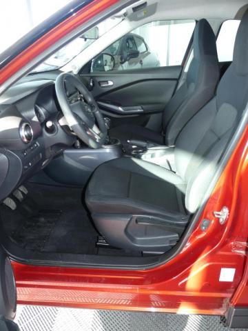 Nissan Juke image 9