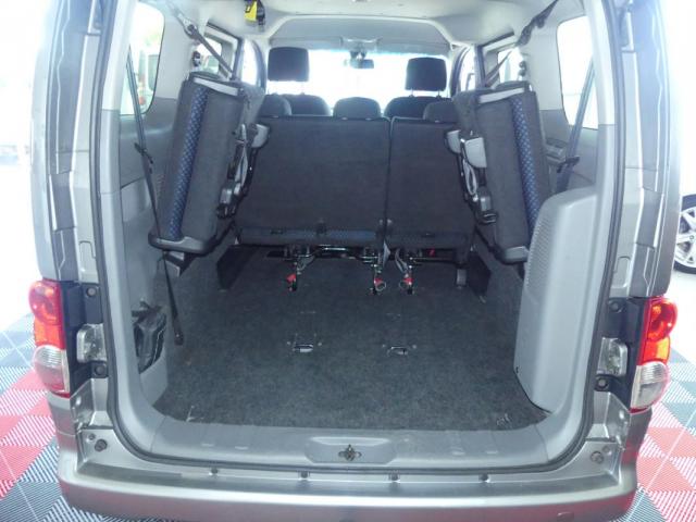 Nissan Evalia image 4