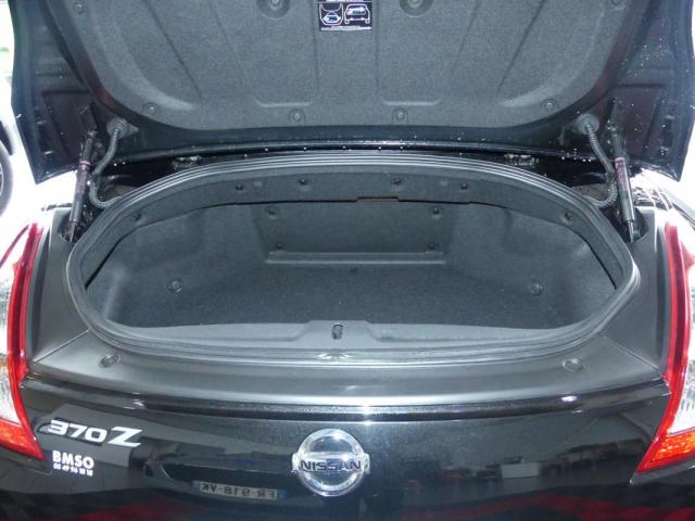 Nissan 370z image 9