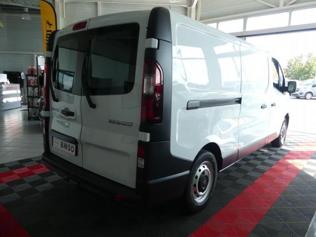Renault Trafic image 1