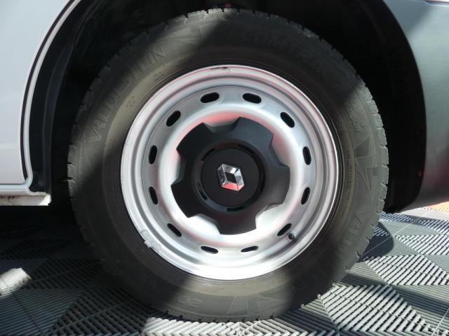 Renault Trafic image 8