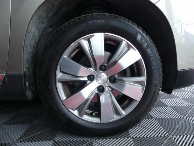 Peugeot 2008 image 9
