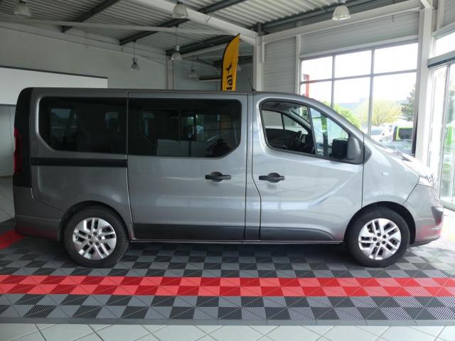 Opel Vivaro image 2