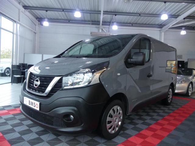 Nissan Nv300 image 7