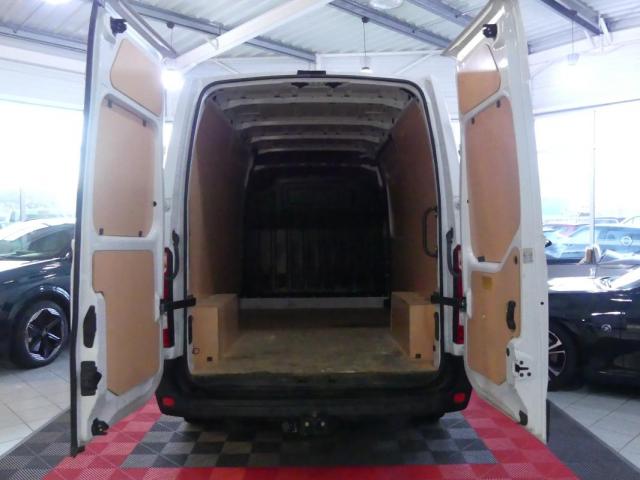 Nissan Nv400 image 4