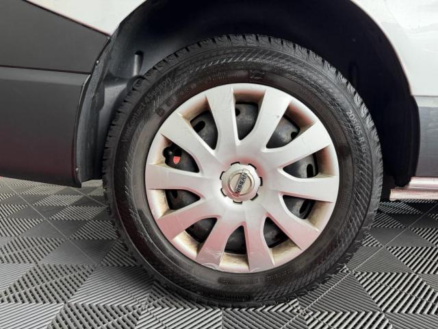Nissan Nv300 image 8