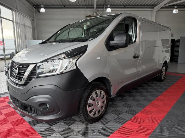 Nissan Nv300 image 4