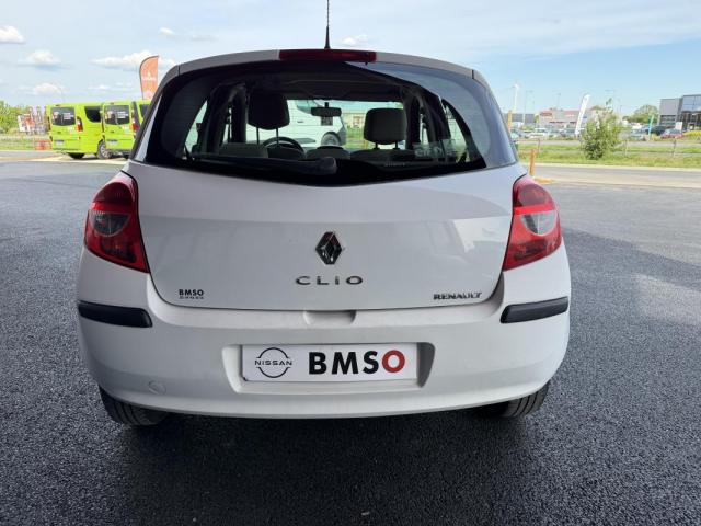 Renault Clio image 9