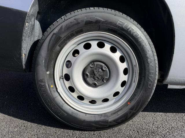 Peugeot Partner image 9