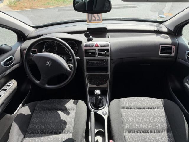Peugeot 307 image 8