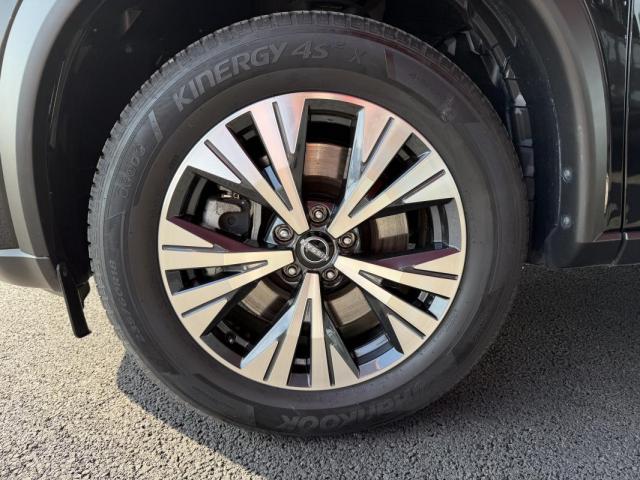 Nissan X-Trail image 6