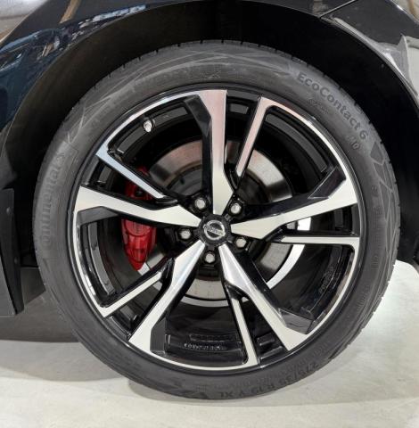Nissan 370z image 2