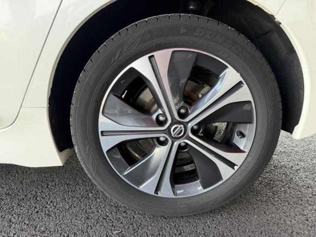 Nissan Leaf image 3