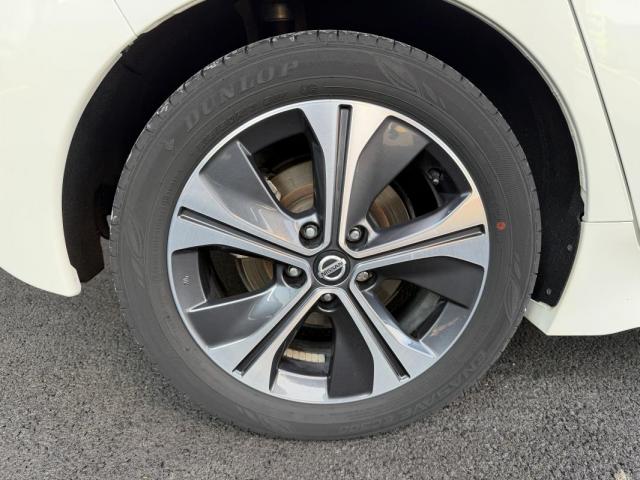 Nissan Leaf image 9