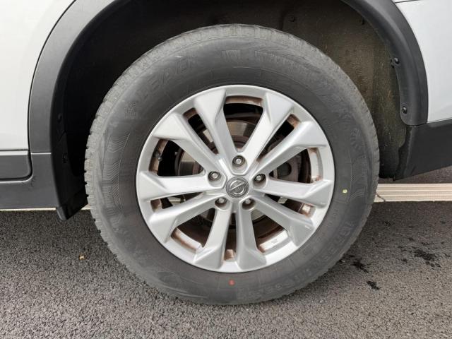 Nissan X-Trail image 9