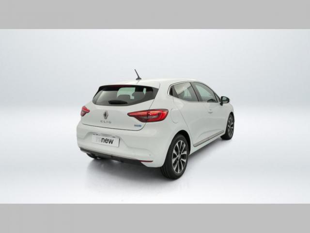 Clio image 6