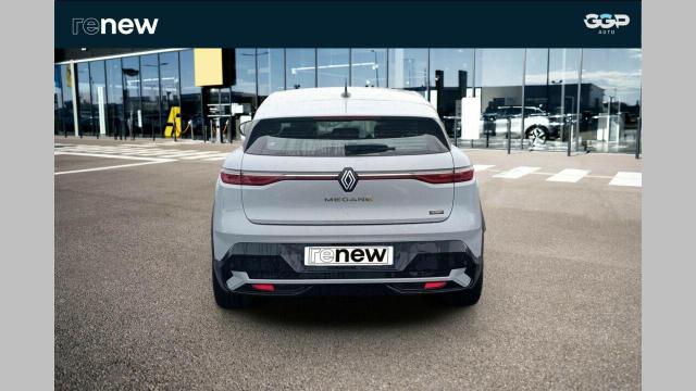 Renault Mégane E-Tech image 8