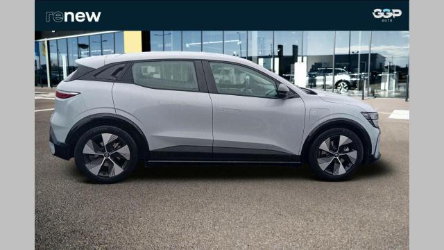 Renault Mégane E-Tech image 7