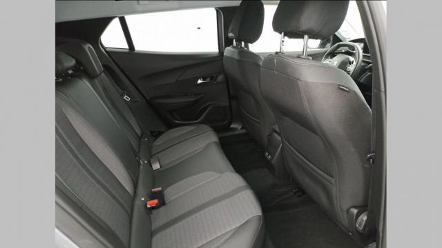 Peugeot 2008 image 5