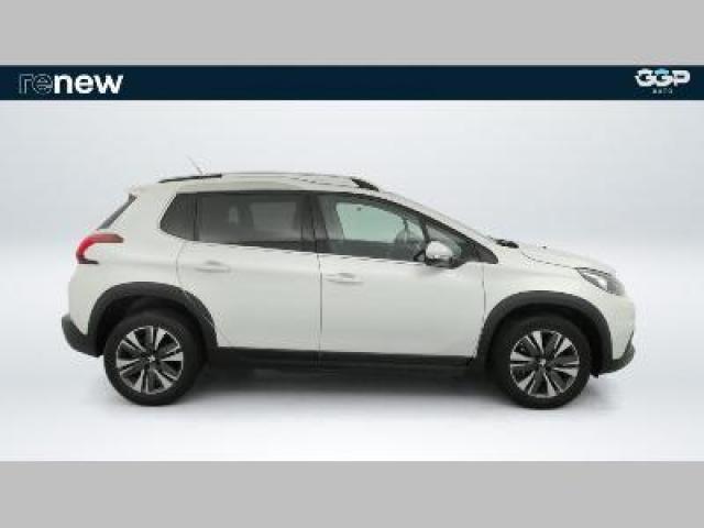 Peugeot 2008 image 2