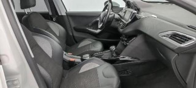 Peugeot 2008 image 4