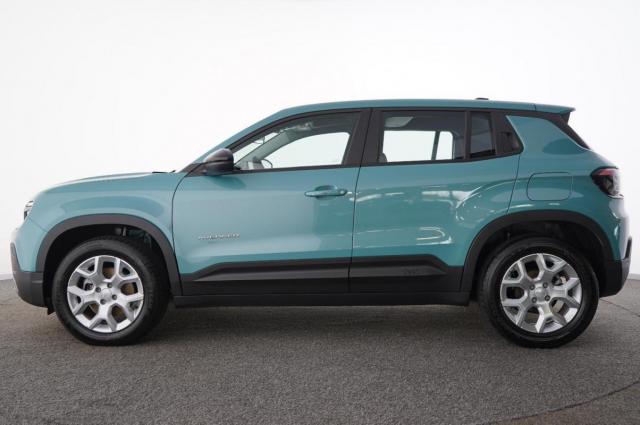 Jeep Avenger image 8