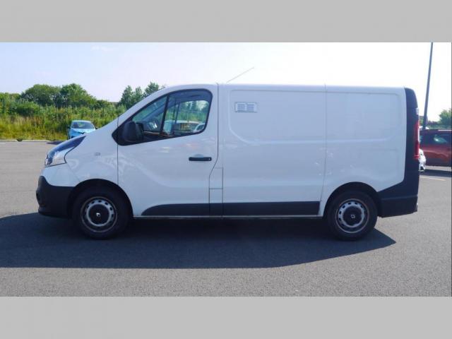 Renault Trafic image 8
