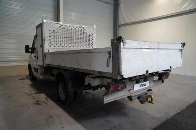 Renault Master image 2
