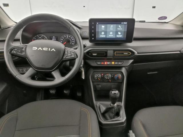 Dacia Sandero image 8