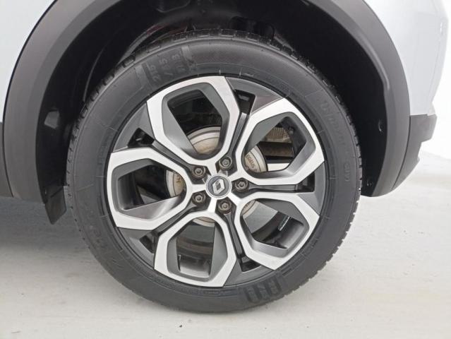 Renault Captur image 2