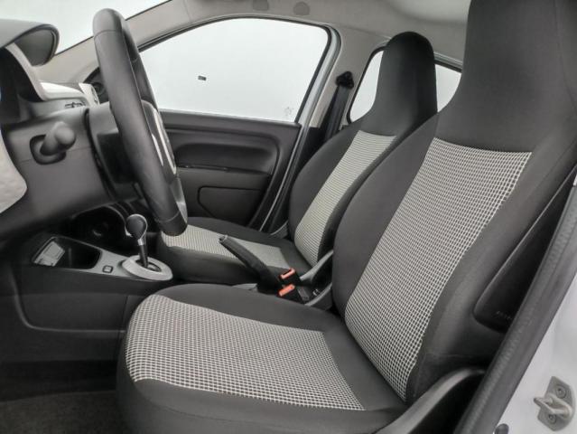 Renault Twingo image 8