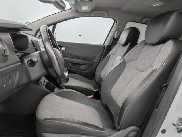 Renault Captur image 8