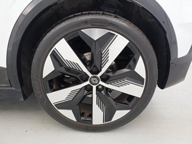Renault Mégane E-Tech image 1