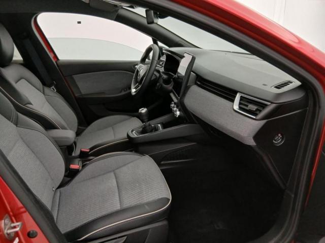 Renault Clio image 8